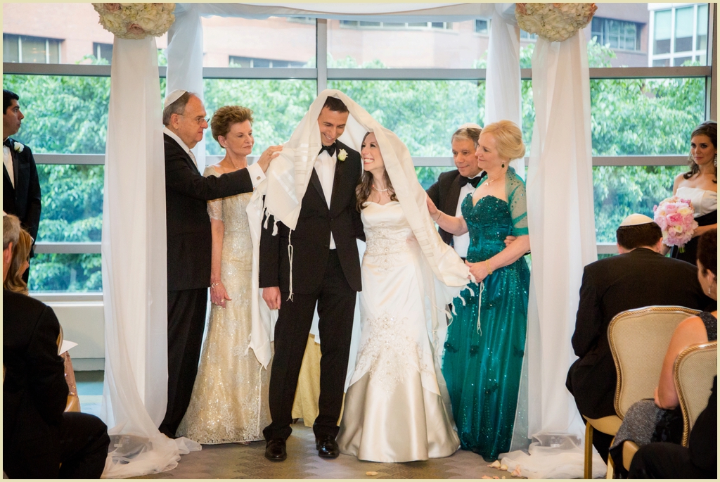 https://jillperson.com/wp-content/uploads/2015/06/four-seasons-boston-wedding-person-killian-photography-019.jpg